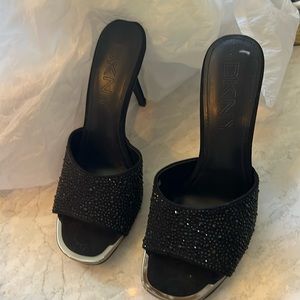 DKNY slides with black crystals